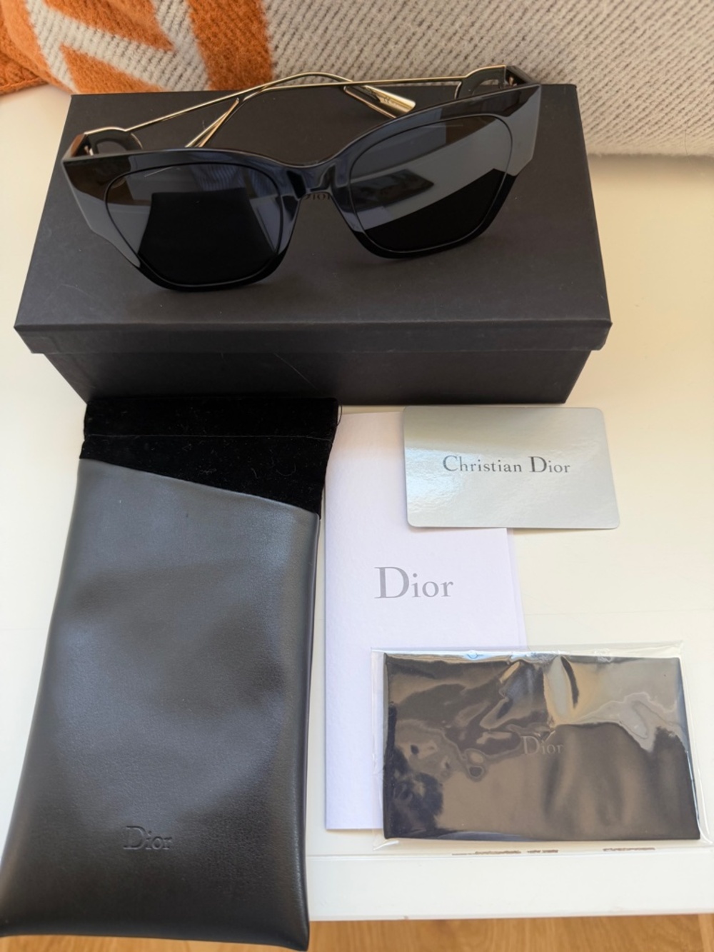 Christian Dior 30 Montaigne Sunglasses